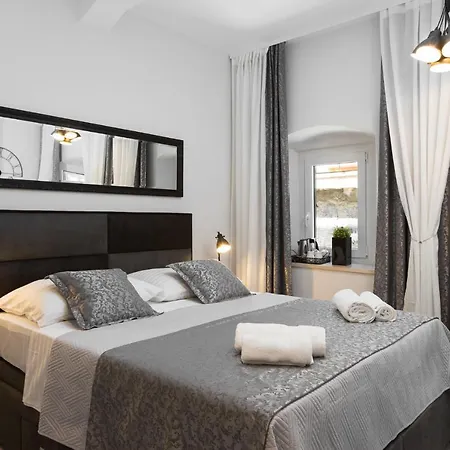 Sirius Luxury Gasthof Split